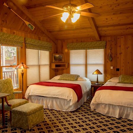 Alpenhorn Bed And Breakfast 大熊湖 外观 照片