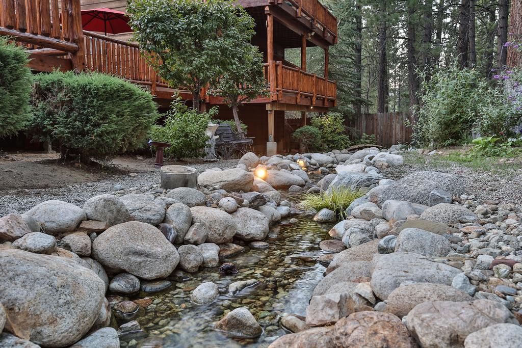 Alpenhorn Bed And Breakfast 大熊湖 外观 照片
